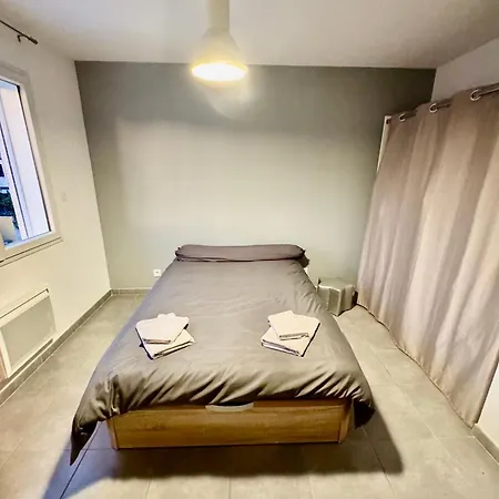 Aux Bords Des Vignes 別荘 *